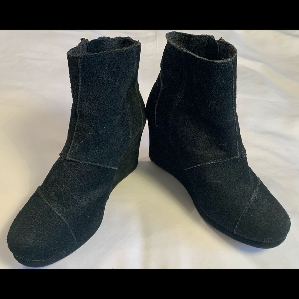 TOMS black suede wedges